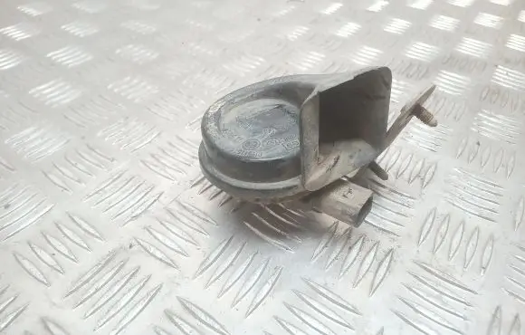 Volkswagen PASSAT B5.5 Horn signal