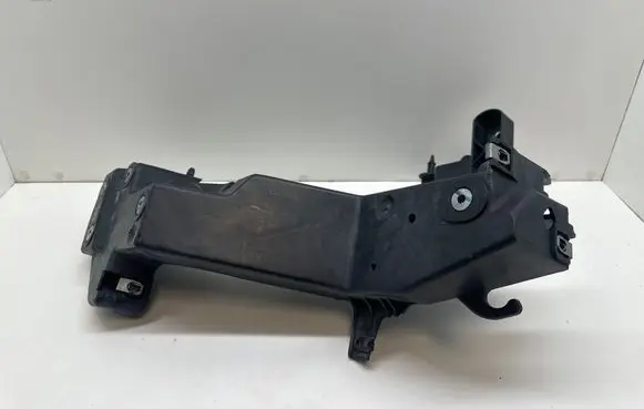Dodge Durango III Headlight/headlamp mounting bracket M144018
