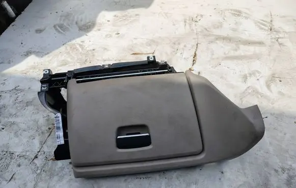 BMW 1 E81 E87 Glove box 9121785