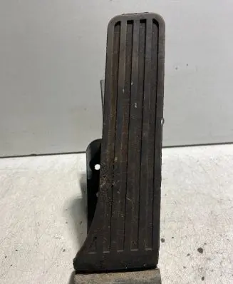 Mercedes-Benz E W212 Accelerator throttle pedal A2223000900 070319