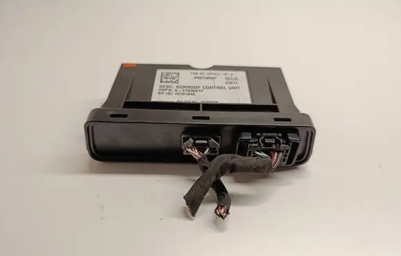 Tesla Model S Sunroof control unit/module 100751200A 10101945 A0753G01F