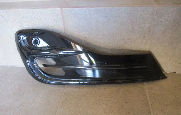 Ford Focus Front bumper lower grill NX7B15A298E
