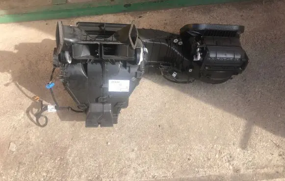 Skoda Superb B6 (3T) Interior heater climate box assembly 3T1820003M CZ4431607311 16455002