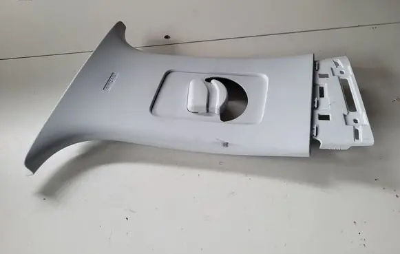 Opel Grandland X Seat belt trim YP00030577