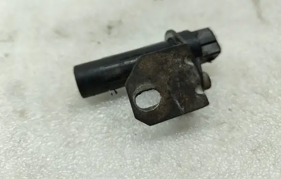 BMW 3 E46 Crankshaft position sensor 2243560