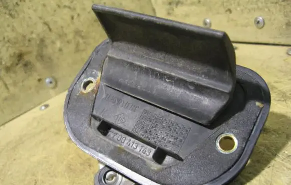 Renault Laguna I Tailgate glass/window release handle 