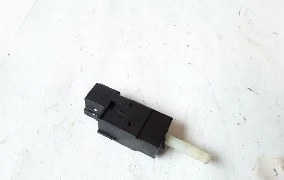 Mercedes-Benz C W203 Brake pedal sensor switch 36745624