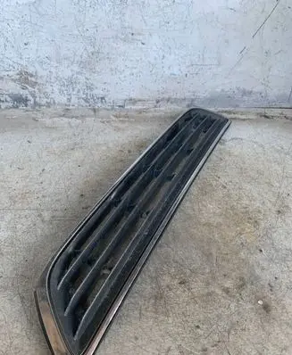 Lexus ES 250 - 300 - 330 Front grill