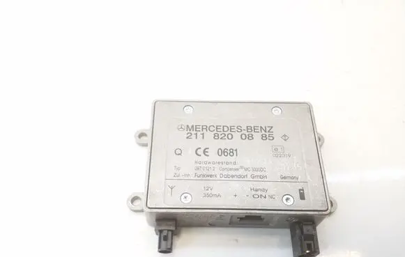 Mercedes-Benz E W211 Bluetooth antenna A2118200885