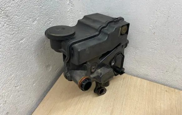 Peugeot 3008 I Oil breather separator 9670033180