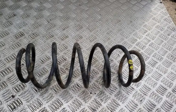Audi 80 90 S2 B4 Front coil spring
