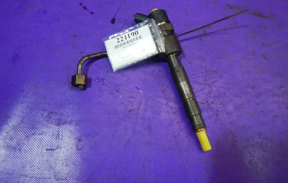 Alfa Romeo 147 Fuel injector 0445110068
