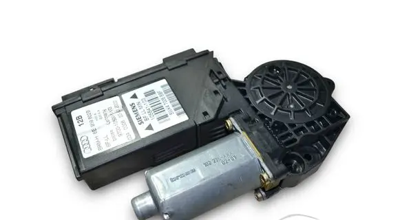 Audi A4 S4 B6 8E 8H Front door window regulator motor 0130821764 8E1959802B