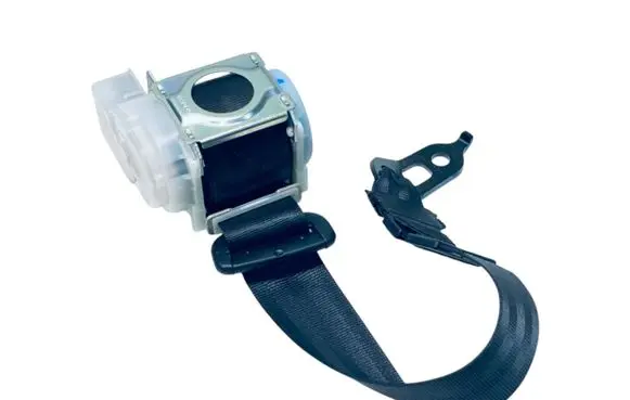 Middle seatbelt (rear)