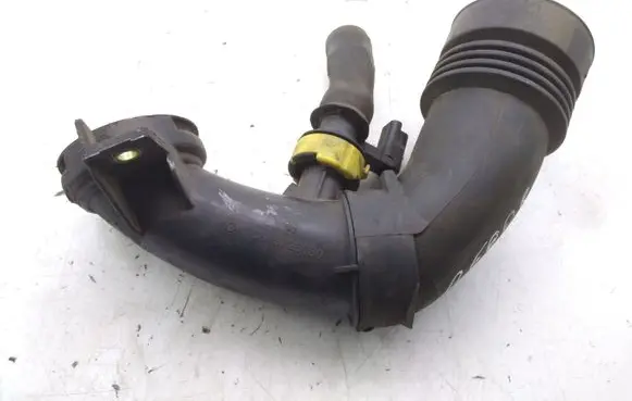 Peugeot 5008 Air intake duct part 9683725080