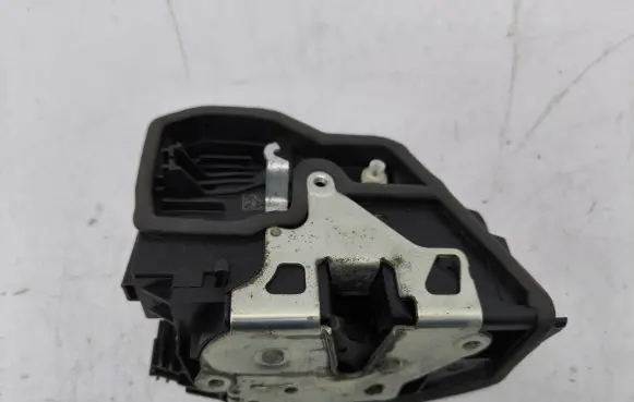 Mini Cooper Countryman R60 Rear door lock 1120085 7318418