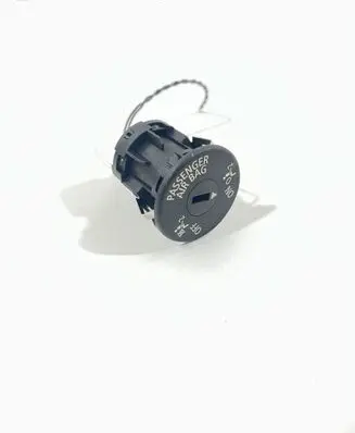 Passenger airbag on/off switch
