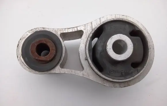 Mazda CX-7 Engine mount vacuum valve OH26