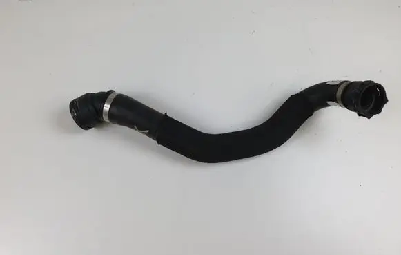 BMW 5 G30 G31 Engine coolant pipe/hose 8581029