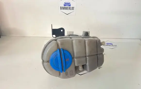 Volkswagen Phaeton Coolant expansion tank/reservoir 