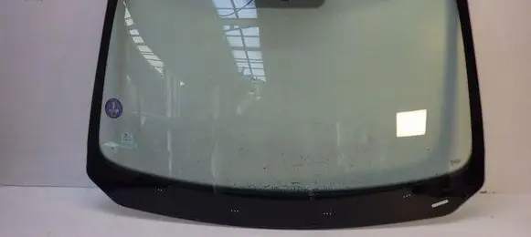 Dacia Sandero II Front windscreen/windshield window 43R-014839
