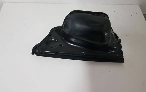 Audi A5 8T 8F Other engine bay part 8K0819532