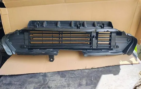 Renault Symbioz Intercooler air guide/duct channel 214G68928R