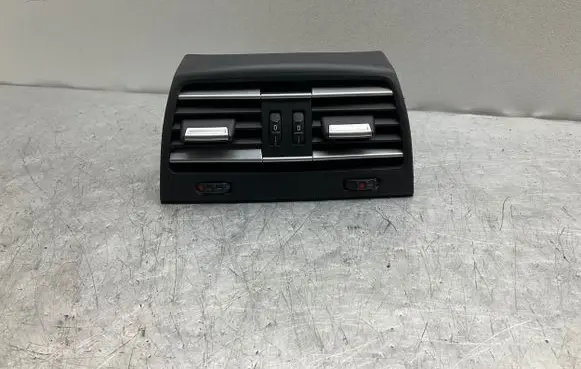 BMW 7 F01 F02 F03 F04 Rear air vent grill 911824906 0721506