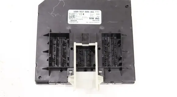 Volkswagen Golf Sportsvan Other control units/modules 5Q0937086AG