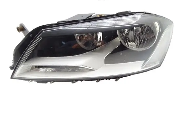 Volkswagen PASSAT B7 Headlights/headlamps set 02512424