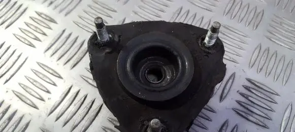 Ford Focus Coil spring mount 