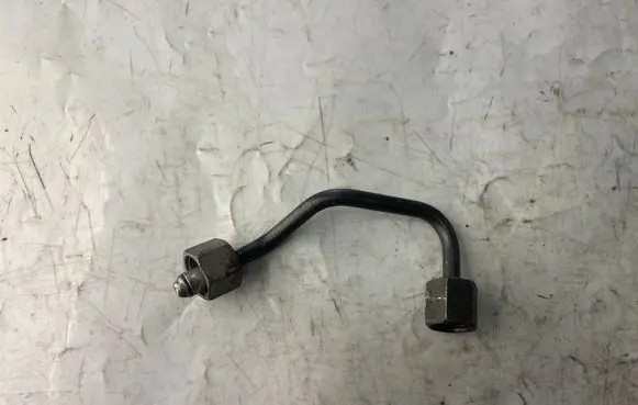 Jeep Grand Cherokee (WK) Fuel injector supply line/pipe 