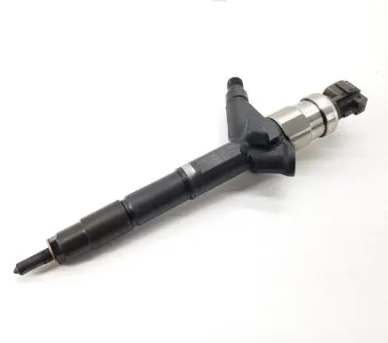 Nissan Primera Fuel injector 16600AU600 03D07156AU6