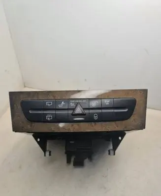 Mercedes-Benz E W211 CD/DVD changer A2116800552