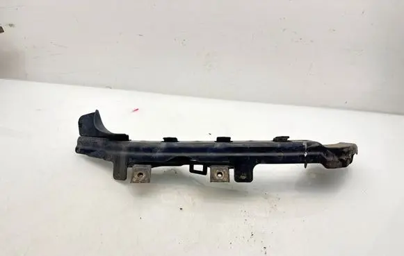 Subaru Forester SG Headlight/headlamp mounting bracket 