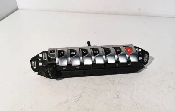 Peugeot 3008 II Climate control unit 98133395VG 63F88C14 170214
