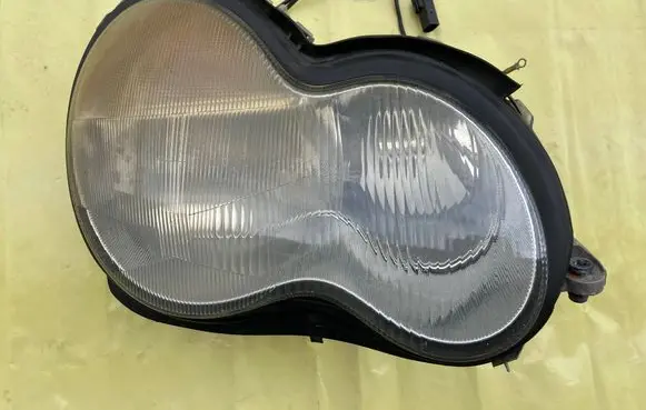 Mercedes-Benz C W203 Headlight/headlamp A2038201461 0301166672 A2038260291