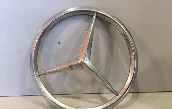 Mercedes-Benz A W168 Manufacturer badge logo/emblem 1688800009