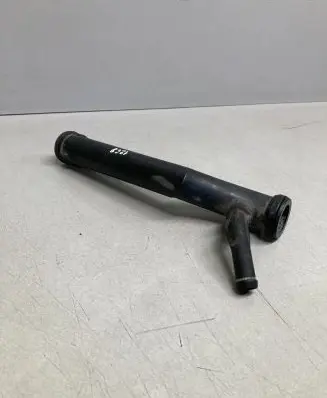 Volkswagen Polo IV 9N3 Engine coolant pipe/hose 03E121065A