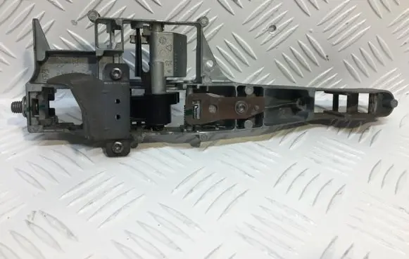 Citroen C5 Front door exterior handle/bracket 9680342780