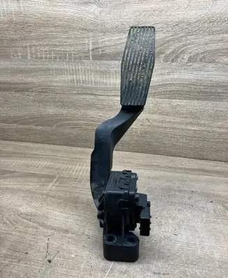 Opel Zafira A Accelerator throttle pedal 9202341