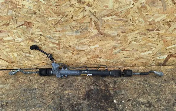 Mitsubishi Pajero Steering rack MR449370