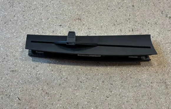 BMW M5 F90 Rear door sun blind/shade 7385393