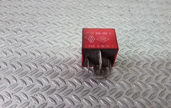 Renault Scenic I Other relay 7700844682A