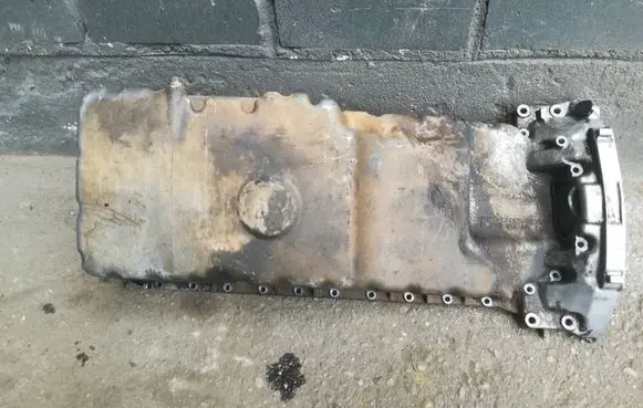 Mercedes-Benz Sprinter W901 W902 W903 W904 Oil sump 6020144802