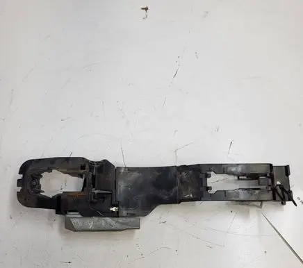 Nissan Leaf I (ZE0) Front door exterior handle/bracket