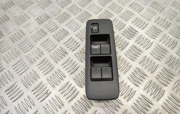 Nissan Qashqai Electric window control switch 25401JD00B