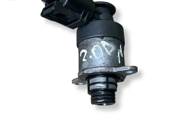 BMW 3 E90 E91 Fuel pressure regulator 0928400798