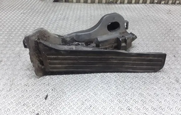 Volkswagen PASSAT B6 Accelerator throttle pedal 1K1721503L