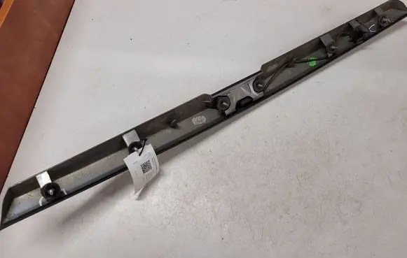 Opel Astra H Tailgate trim 13105814 461088395